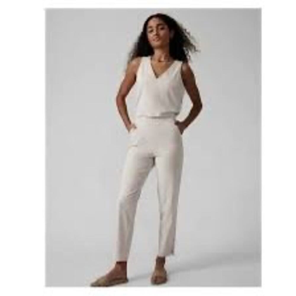 Athleta Brooklyn Utility Jumpsuit Romper V Neck Elastic Waist Straight Leg SZ 6‎